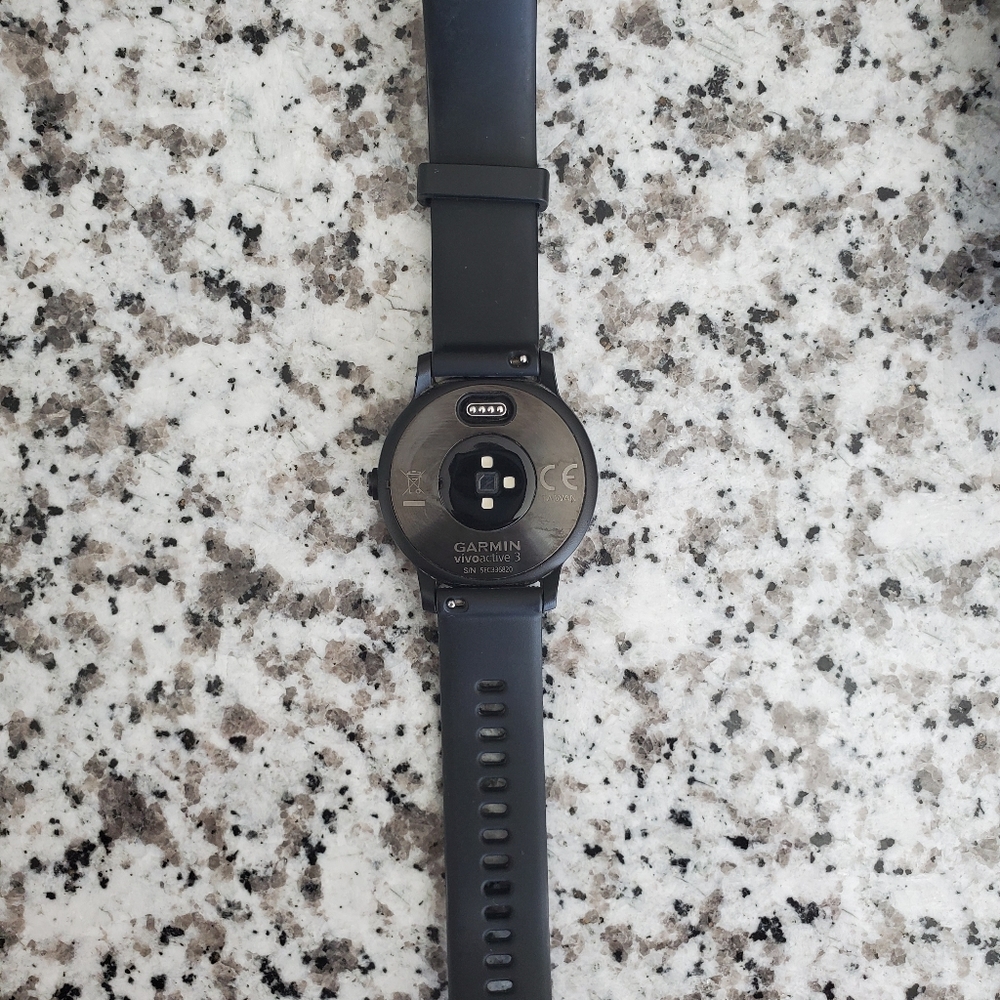 Garmin vivoactive 3 GPS smart watch - Black - Picture 2 of 2